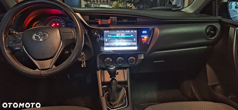 Toyota Corolla 1.6 Active EU6 - 8