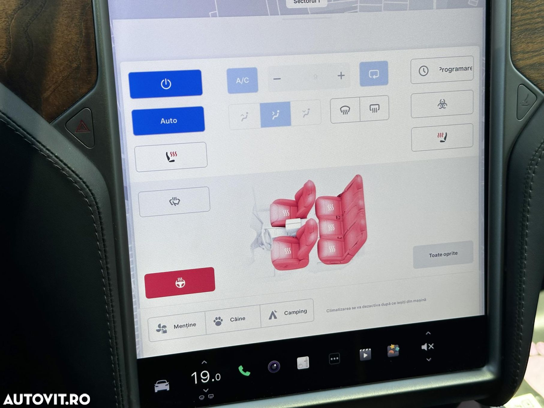 Tesla Model X - 35