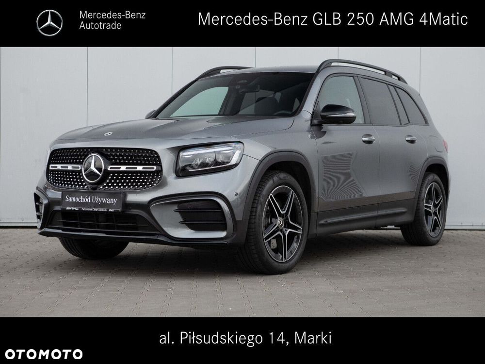 Mercedes-Benz GLB - 1