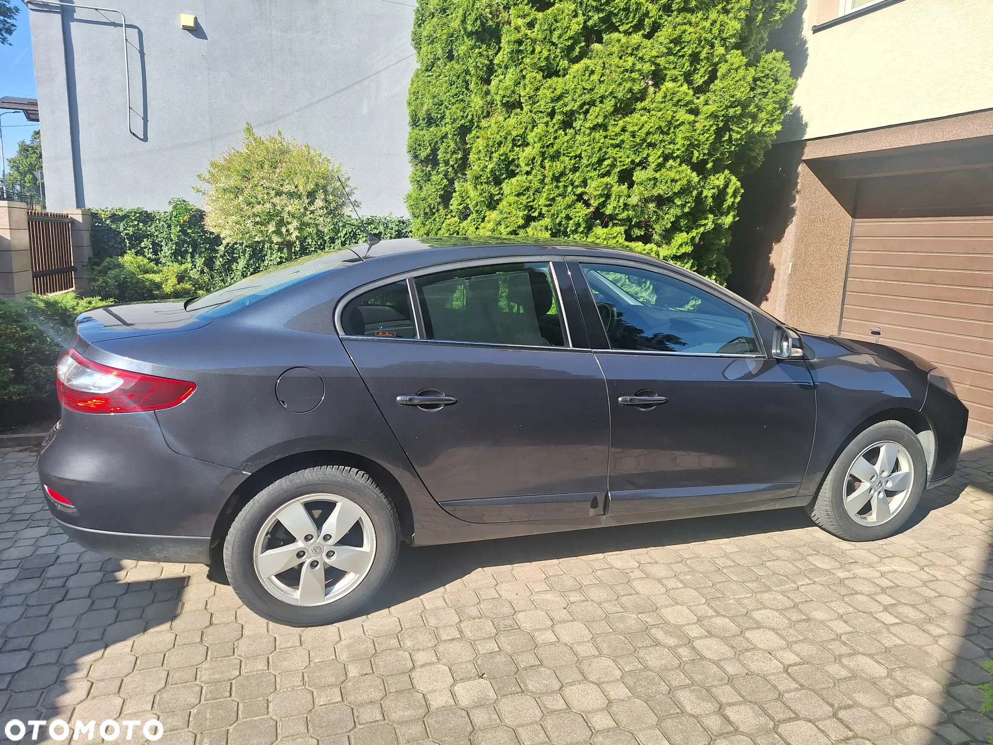 Renault Fluence 1.6 16V Privilege - 3