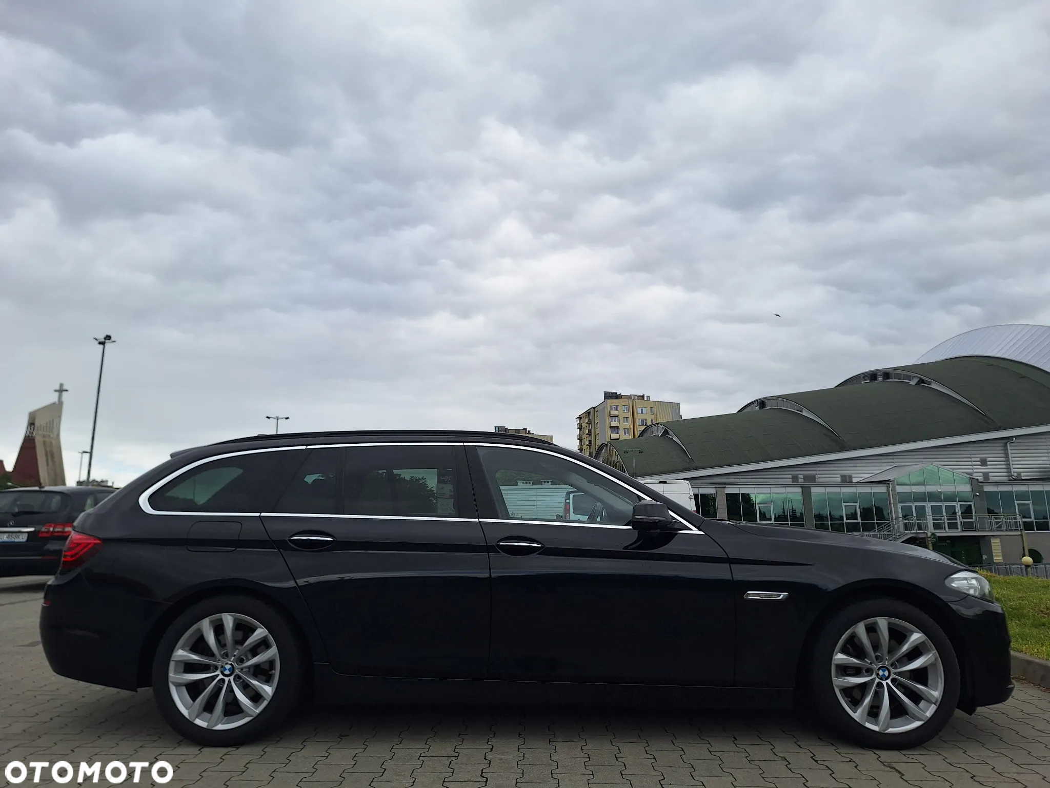 BMW Seria 5 520d Luxury Line - 12