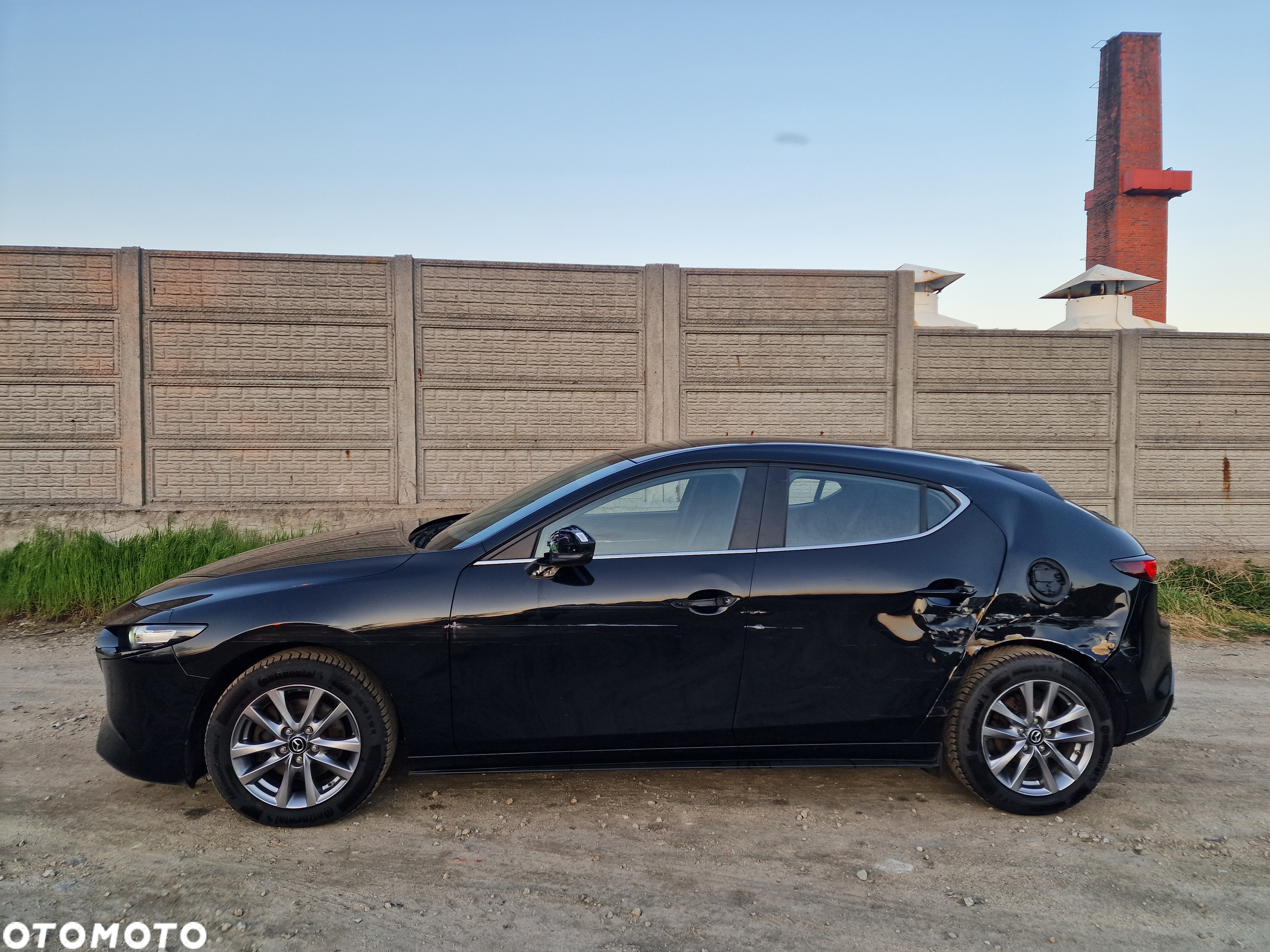 Mazda 3 e-SKYACTIV-G 2.0 M HYBRID - 4