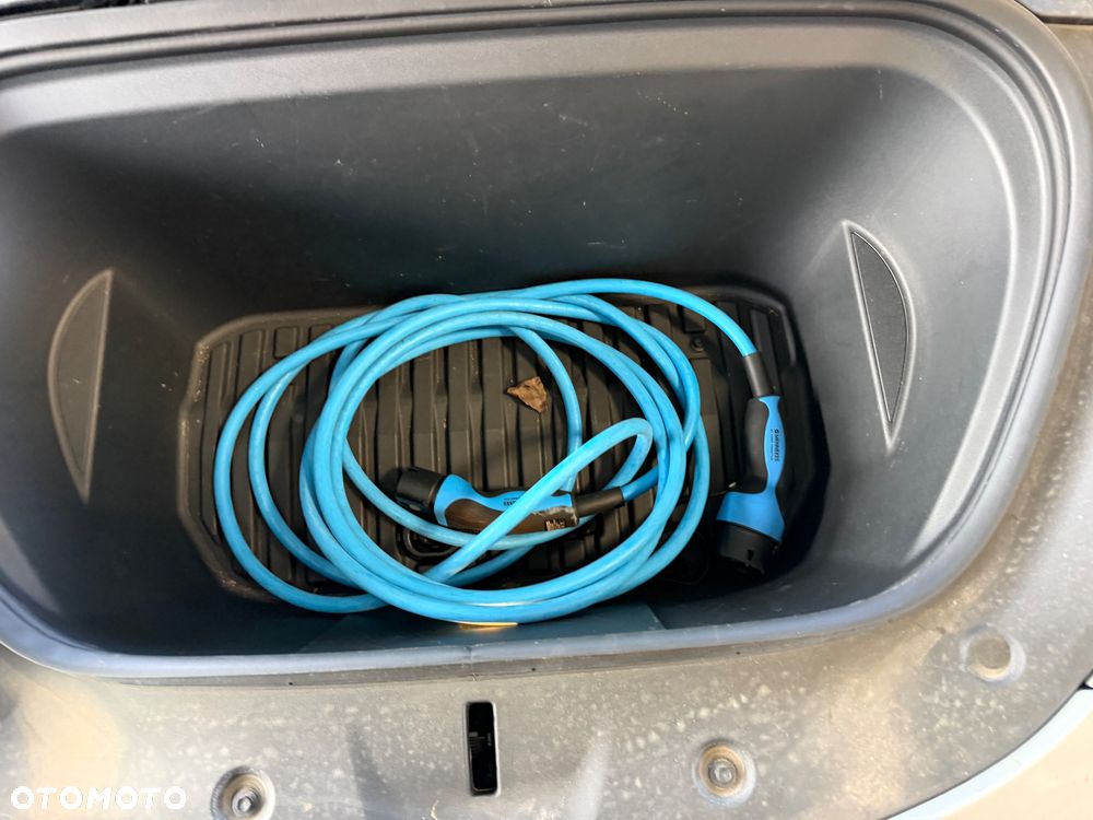 Tesla Model Y RWD - 7