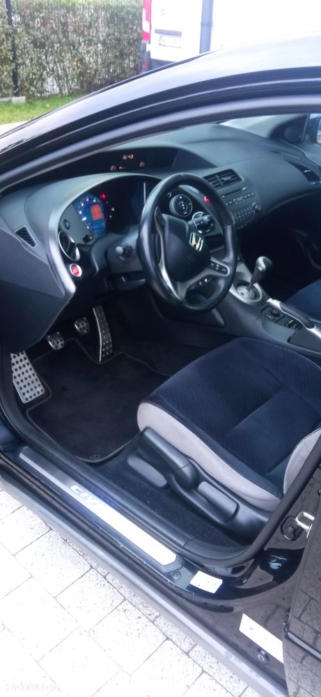 Honda Civic 1.8 Executive - 10