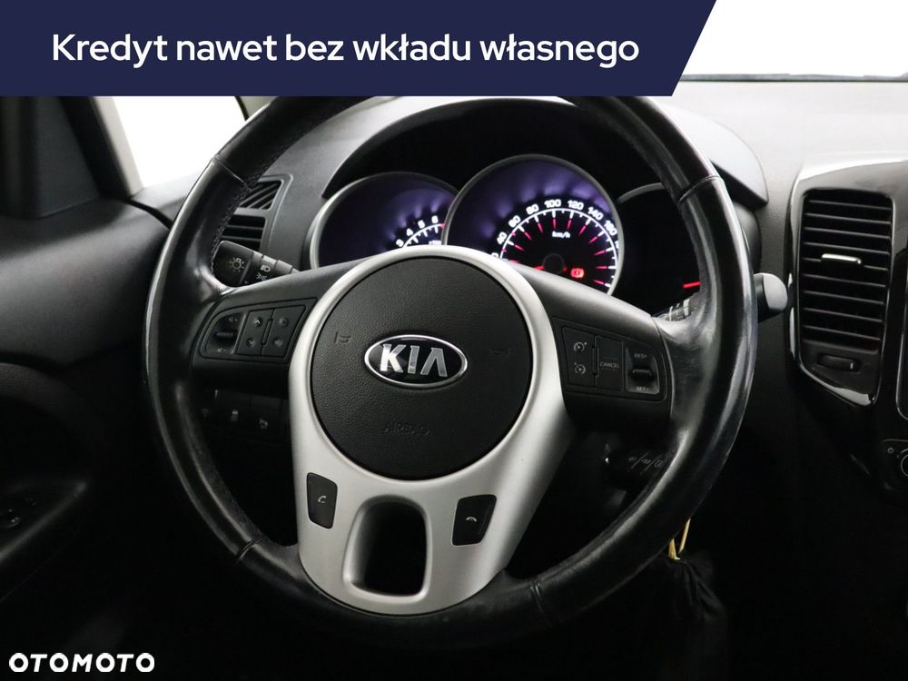 Kia Venga - 23