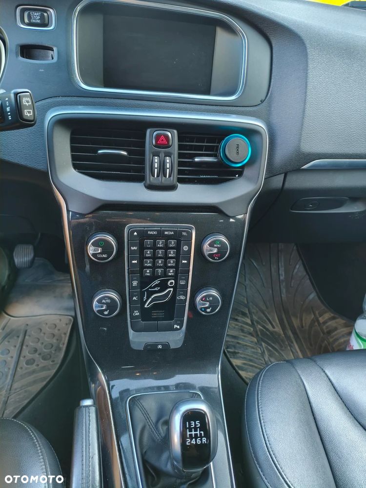 Volvo V40 - 8