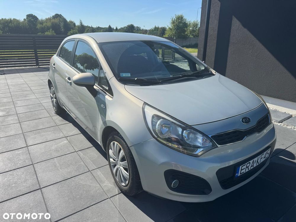 Kia Rio - 9