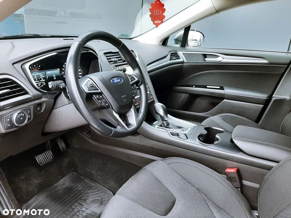 Ford Mondeo 2.0 TDCi Titanium PowerShift - 33