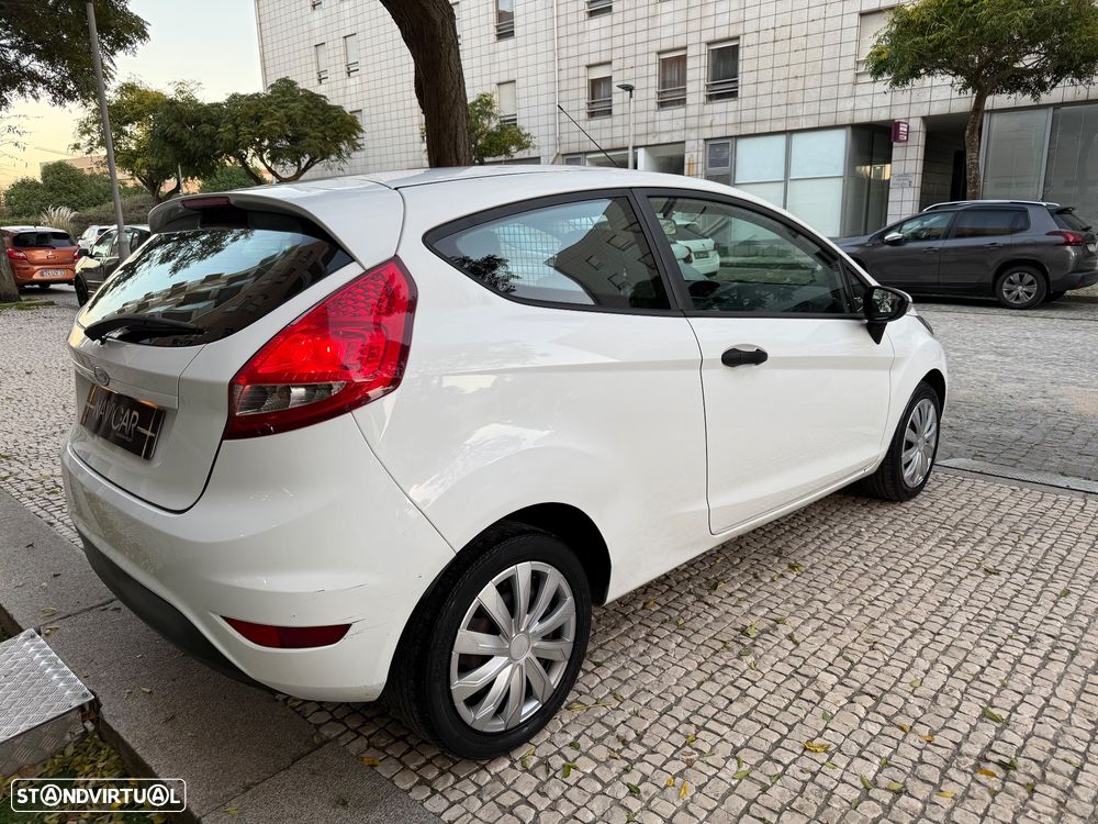 Ford Fiesta 1.4 TDCI Ambiente - 7