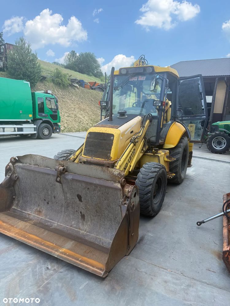 New Holland LB110 - 4