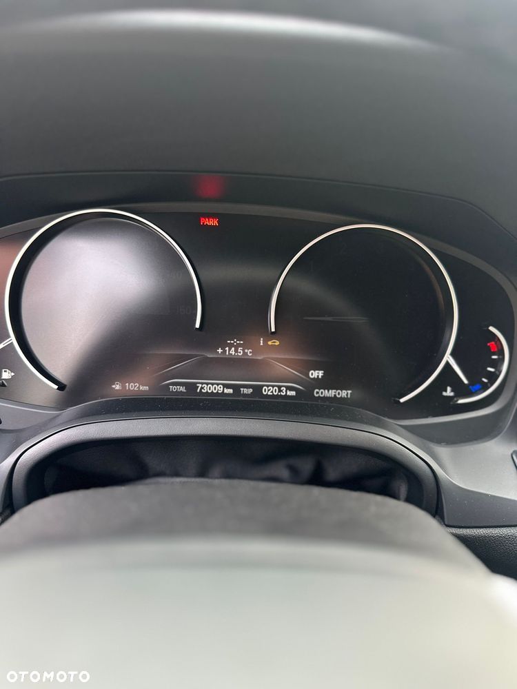BMW Seria 3 330i - 13