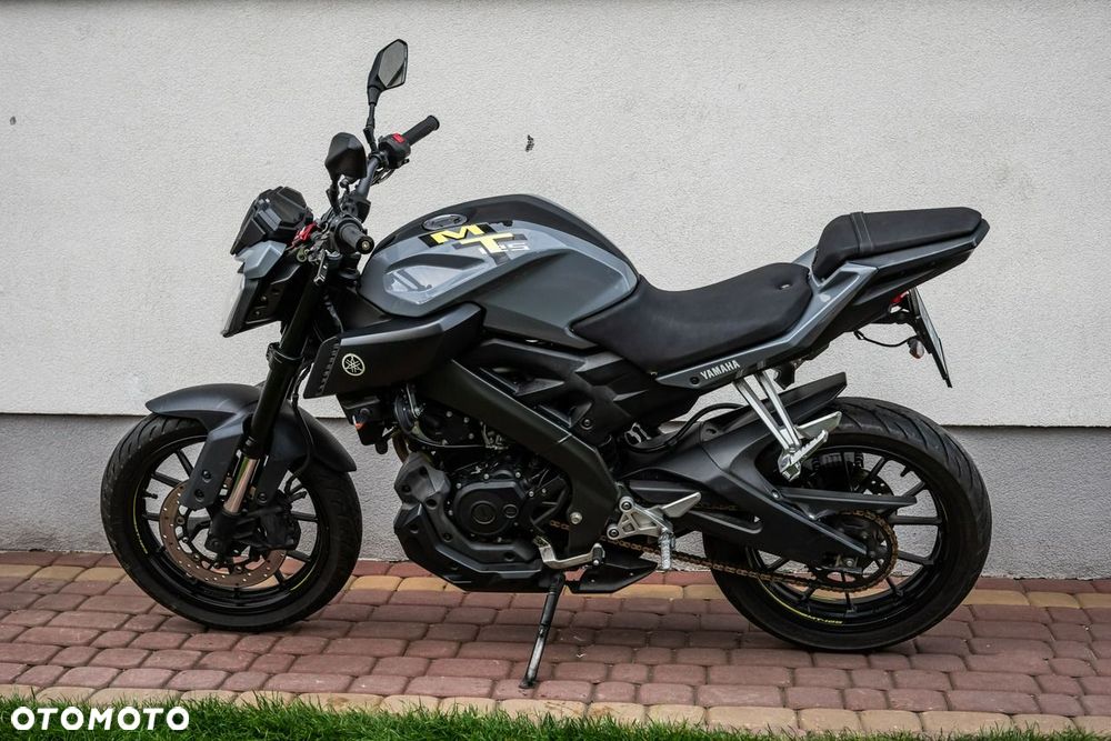 Yamaha MT - 5