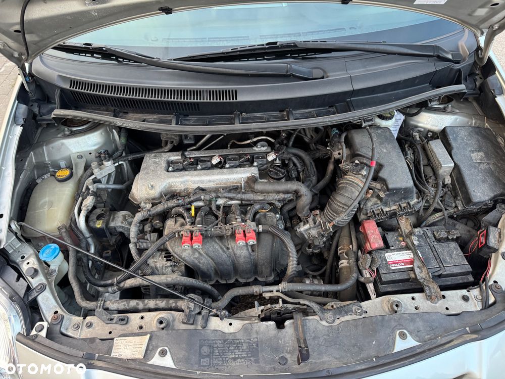 Toyota Auris 1.33 VVT-i Terra - 33