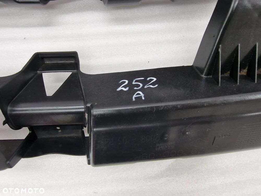 DACIA DUSTER I / I LIFT 09-16 BELKA POD ZDERZAK TYLNI TYLNY TYŁ , NR 850900009R / 850908340R , NR AUKCJI GR252 - 5