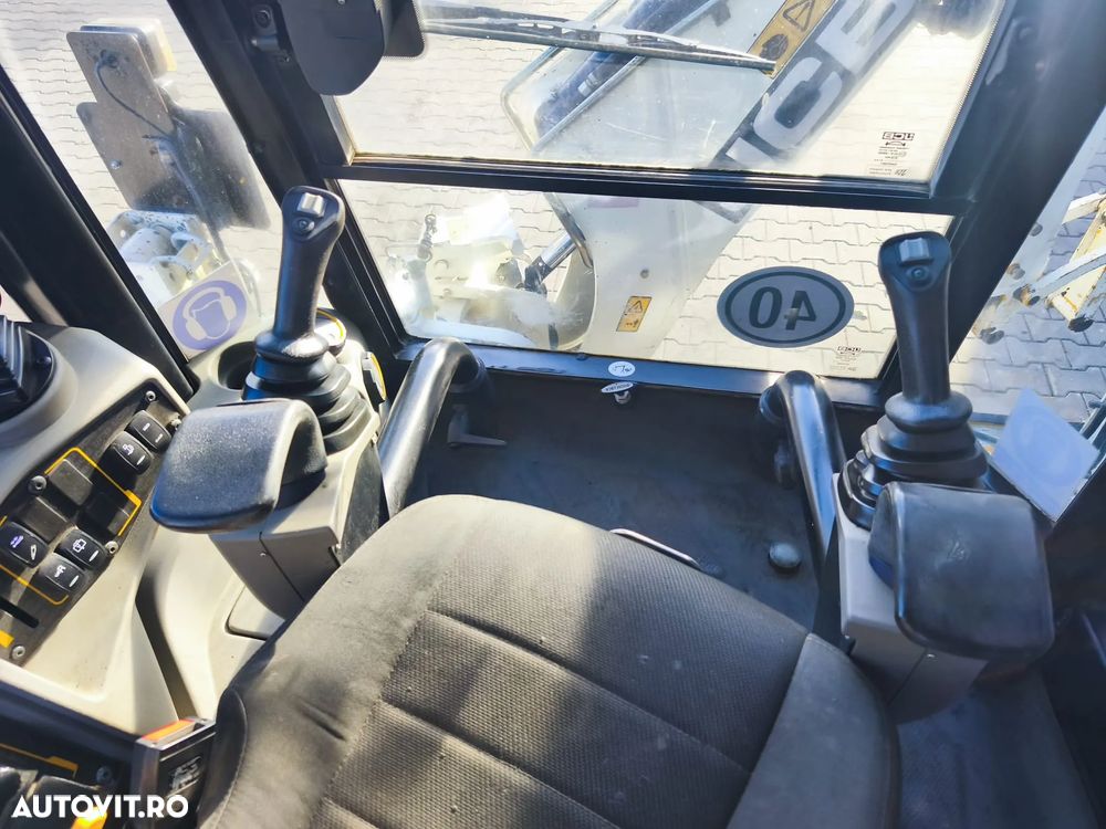 JCB 3CX Compact - 14