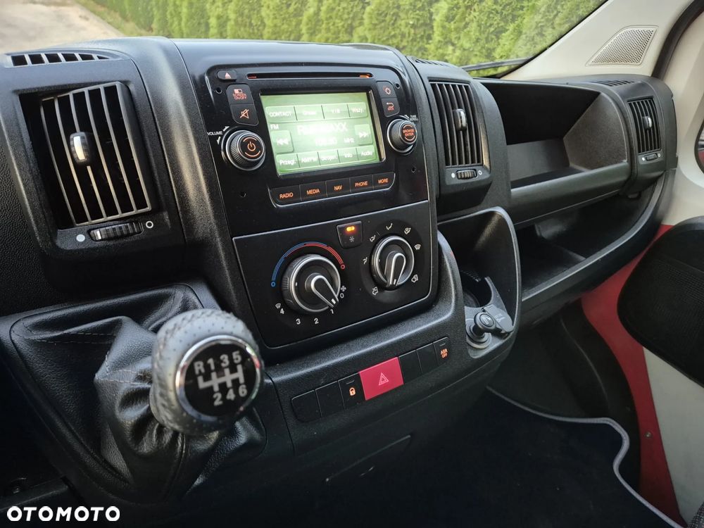 Peugeot Boxer 3.0 180KM Brygadówka Śliczny - 9