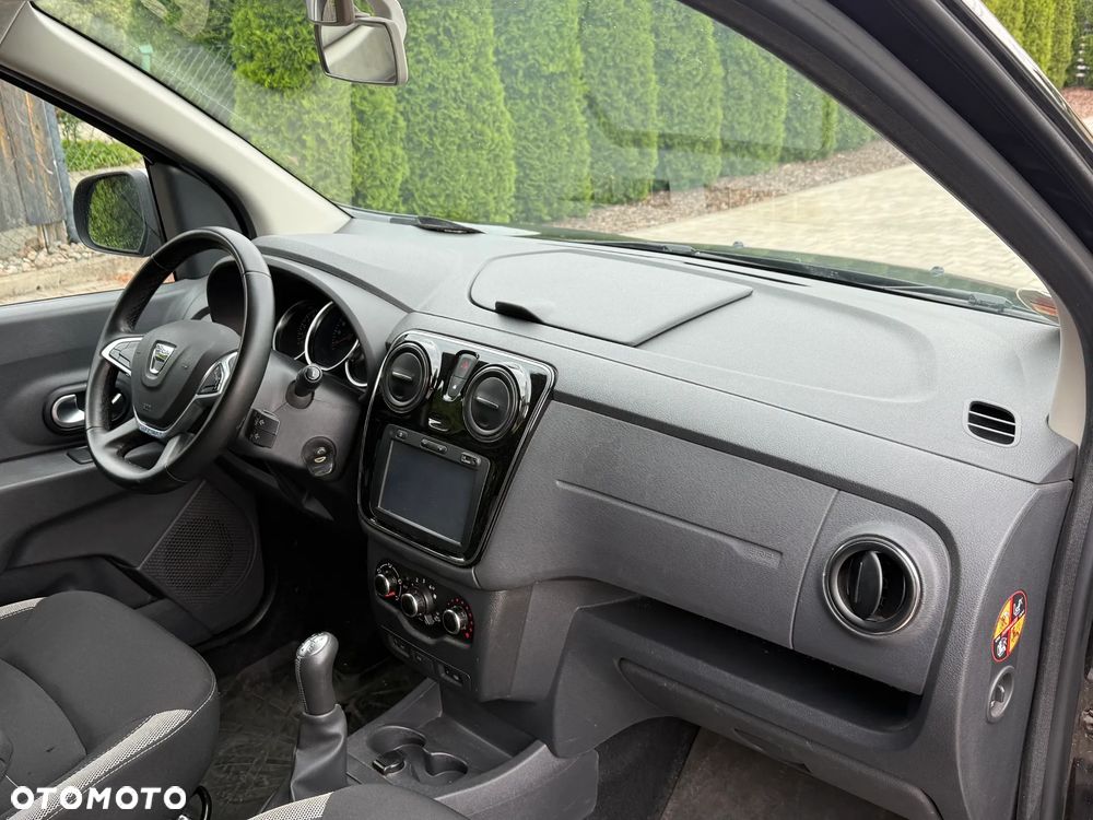 Dacia Lodgy 1.6 SCe Stepway S&S - 12