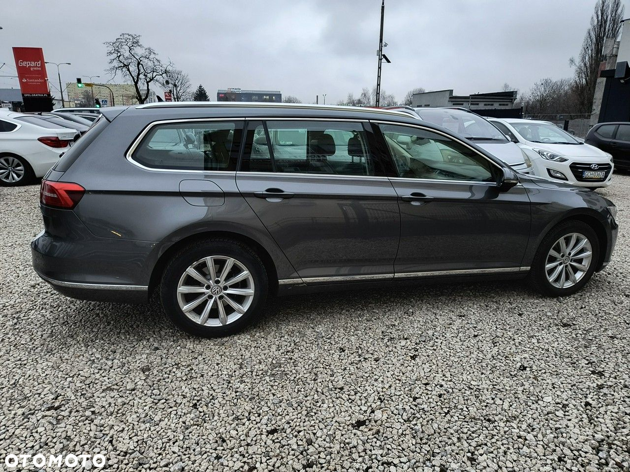 Volkswagen Passat Variant 2.0 TDI (BlueMotion Technology) Comfortline - 32