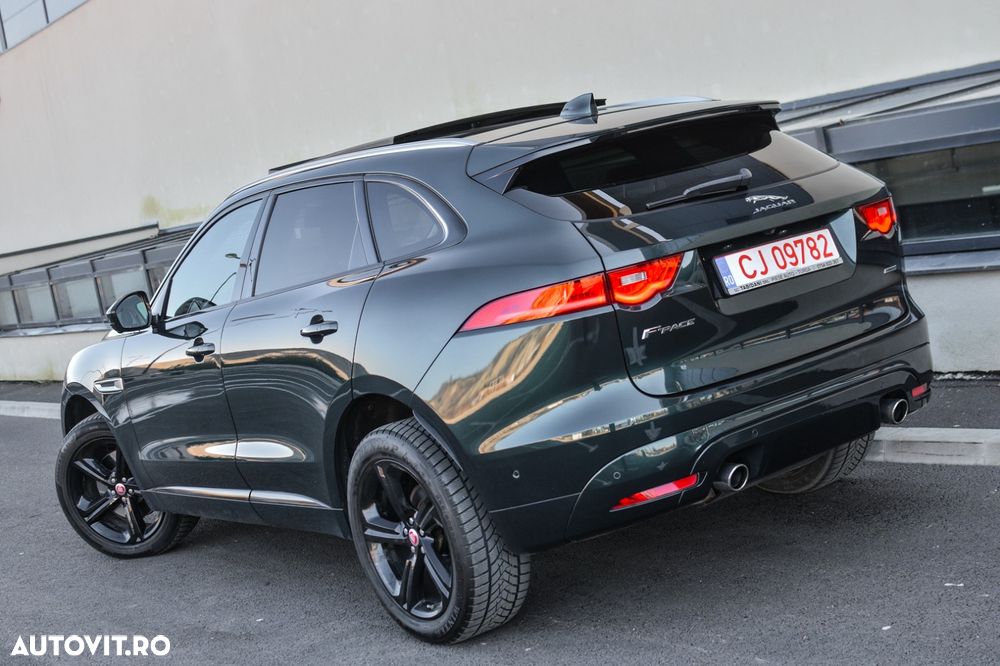 Jaguar F-Pace - 23