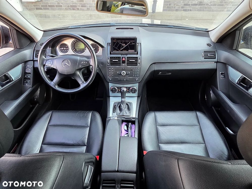 Mercedes-Benz Klasa C 220 CDI DPF Automatik Avantgarde - 19