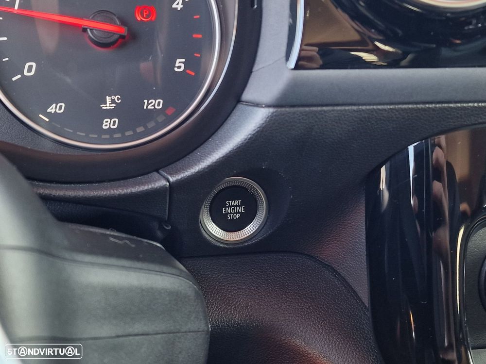 Mercedes-Benz T 180 - 27