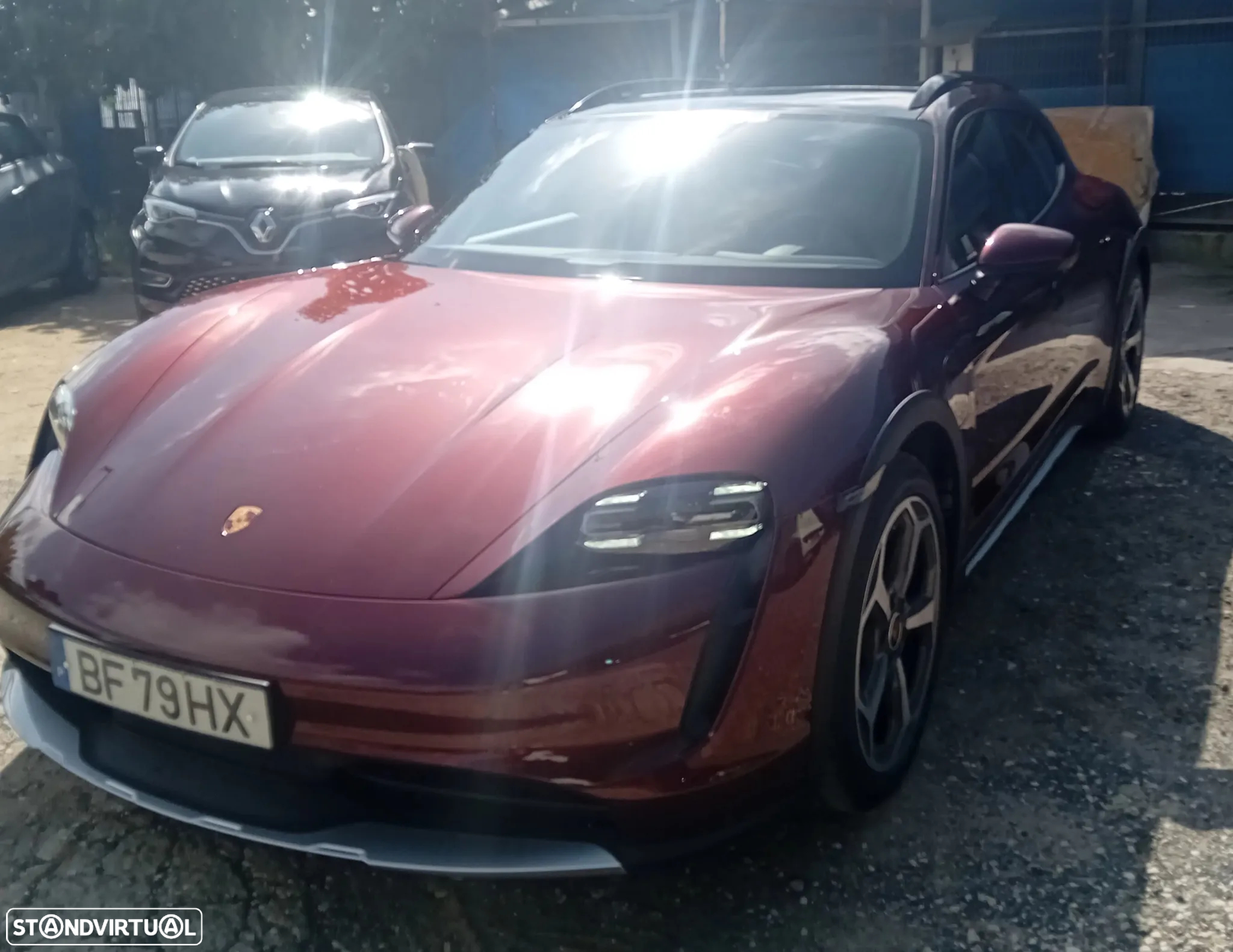 Porsche Taycan Cross Turismo 4 - 7