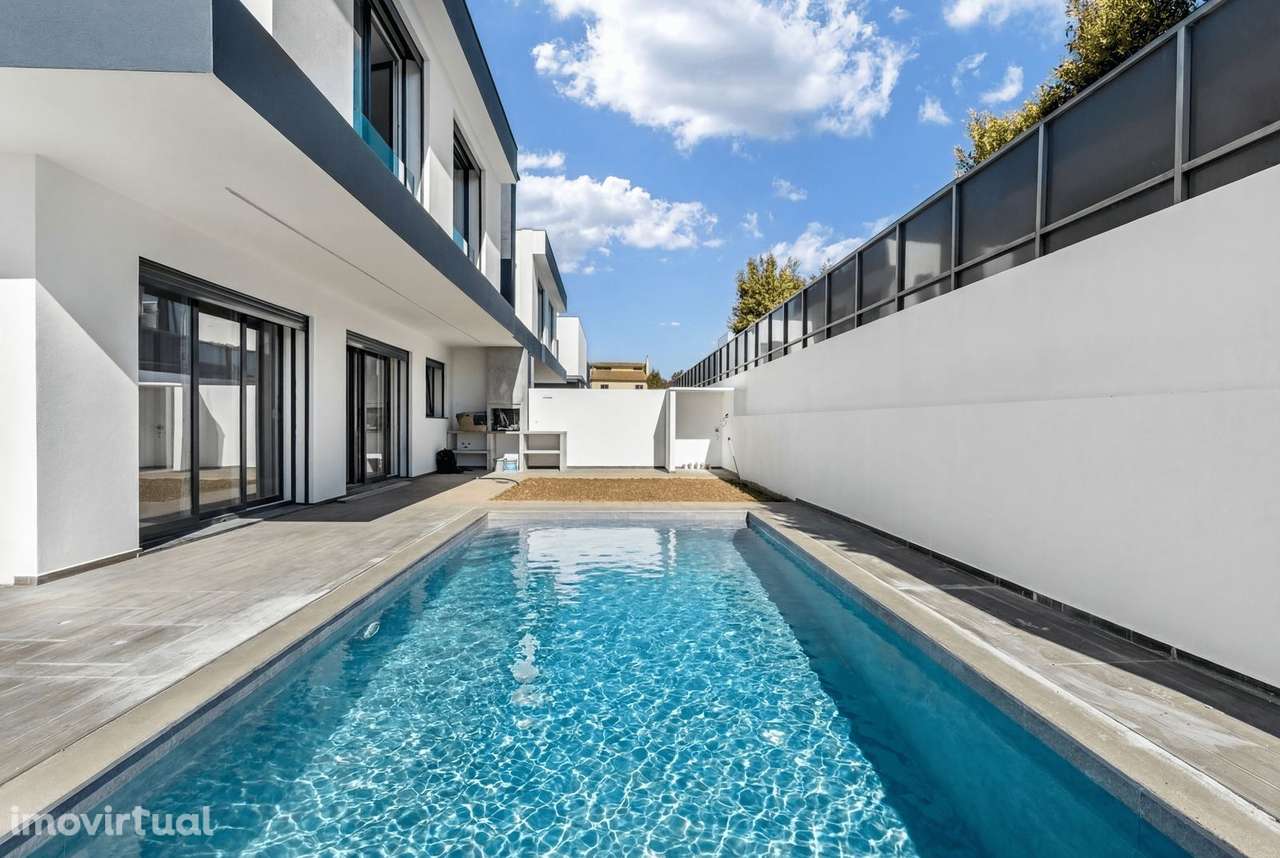 Moradia Geminada T3 com piscina, Abrunheira, Sintra - Grande imagem: 2/27