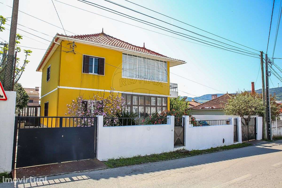 Moradia T6 para venda - Grande imagem: 2/50