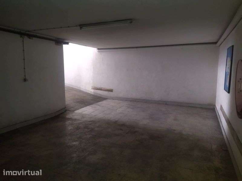 Garagem box, parqueamento, arrecadação, armazém, storage - Grande imagem: 2/8