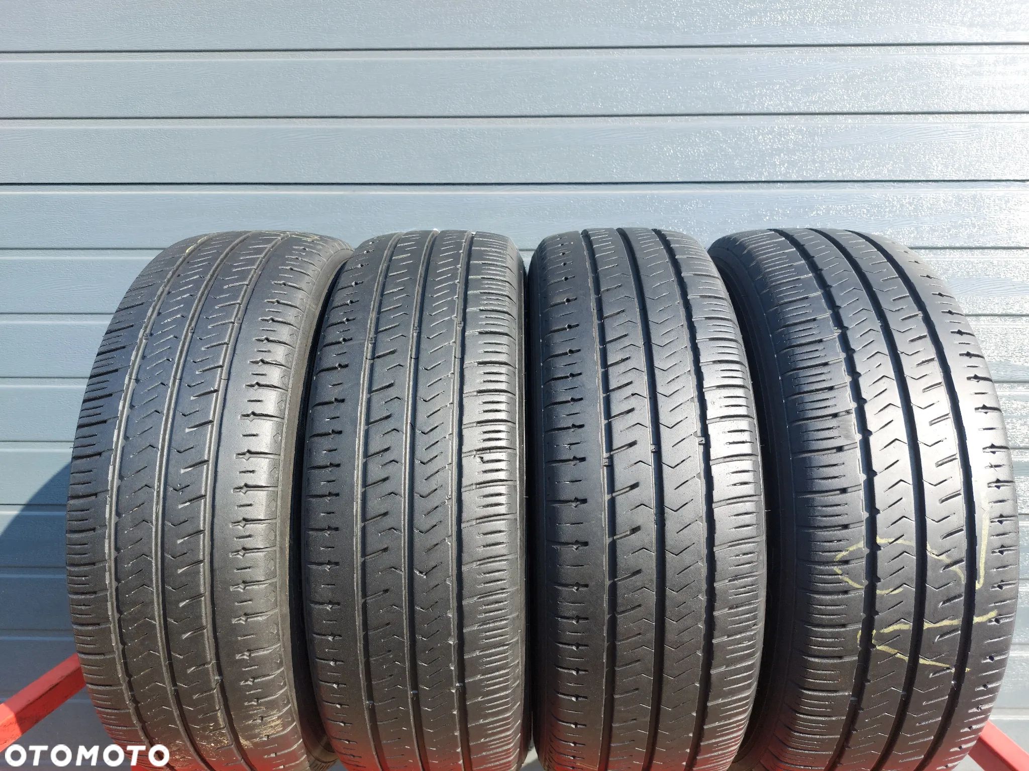 205/65 R16C 107/105T OPONY HANKOOK RADIAL RA28 DOT14 - 1