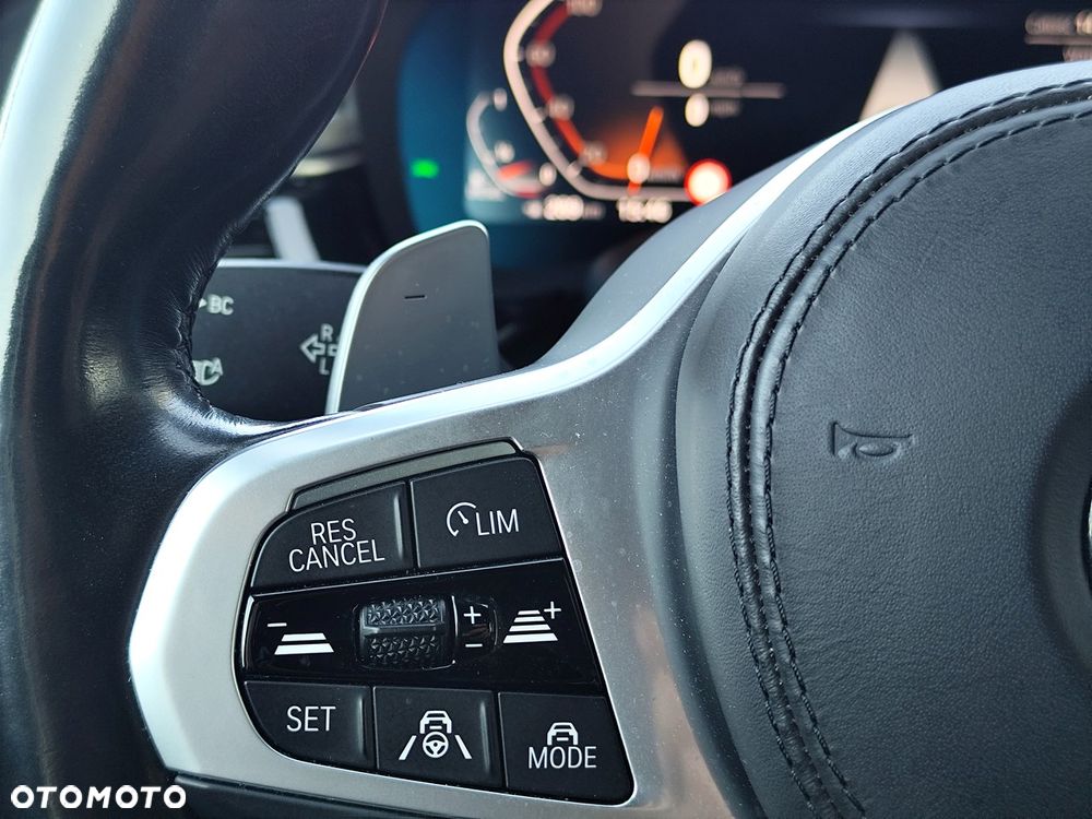BMW Seria 5 530d xDrive mHEV M Sport sport - 25