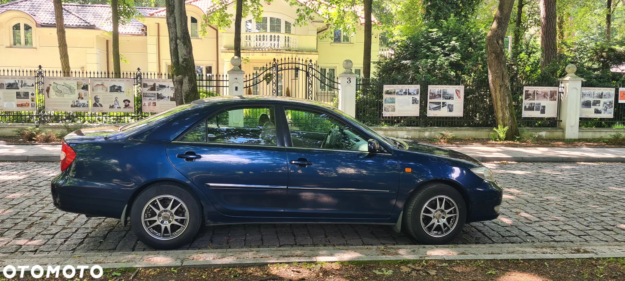 Toyota Camry 3.0 V6 - 2