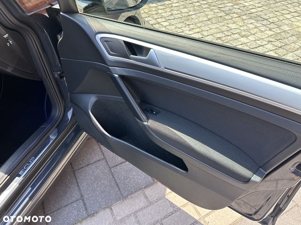 Volkswagen Golf 1.2 TSI BlueMotion Technology DSG Cup - 23