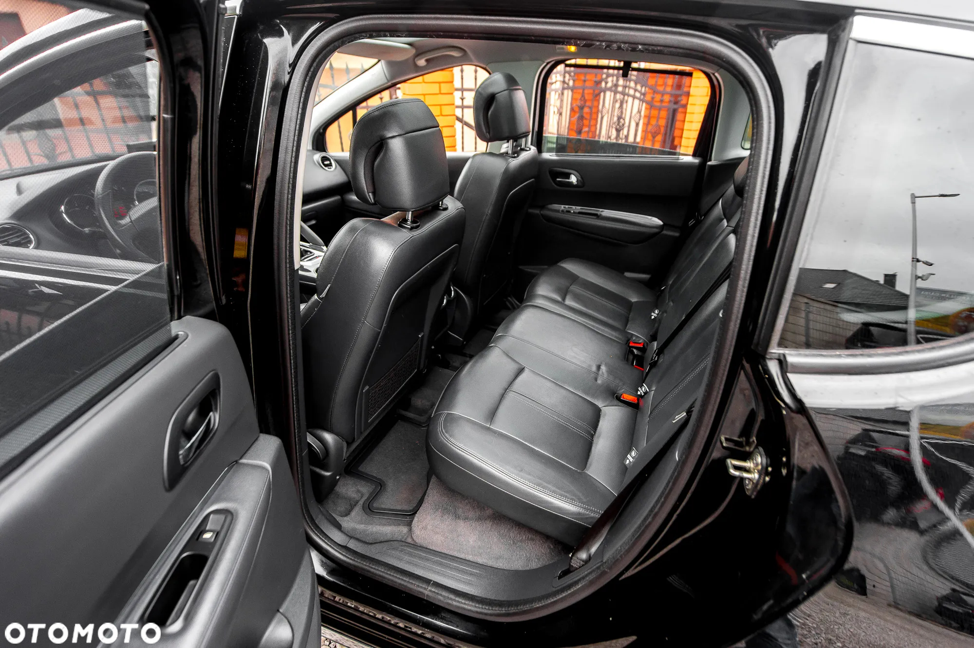 Peugeot 3008 1.6 Premium+ - 18