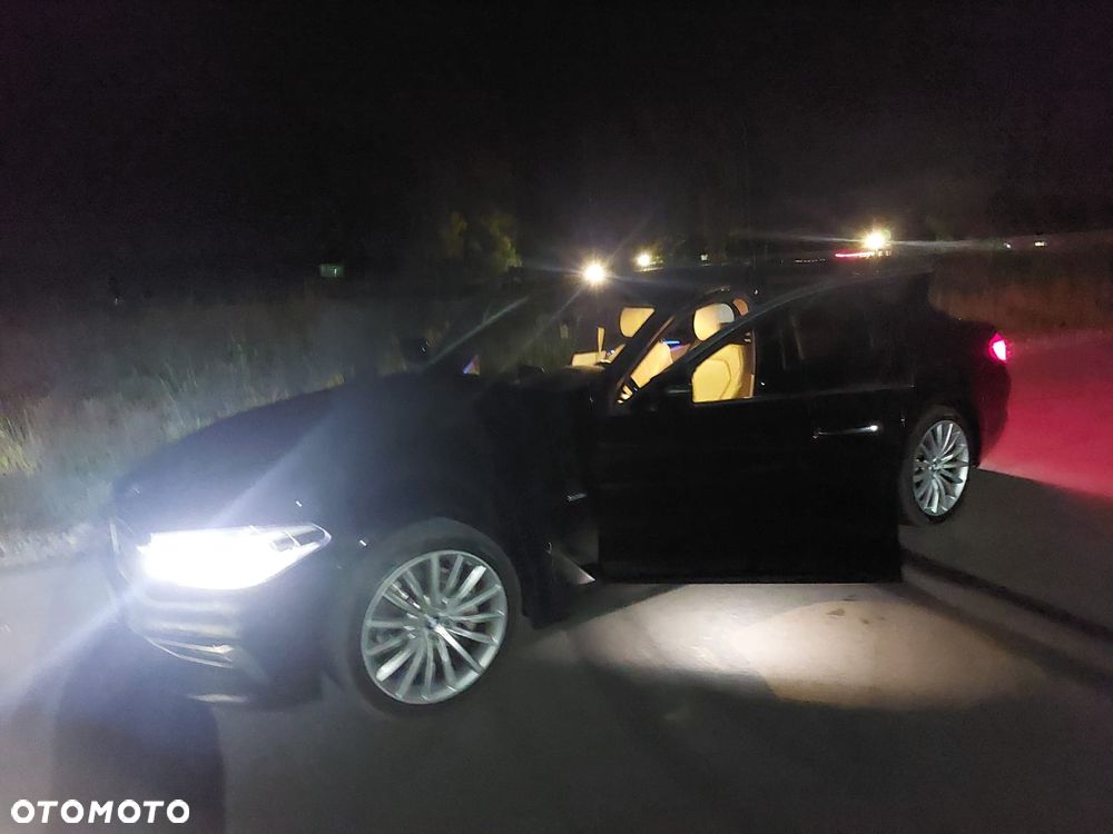 BMW Seria 5 530i GPF Luxury Line - 10