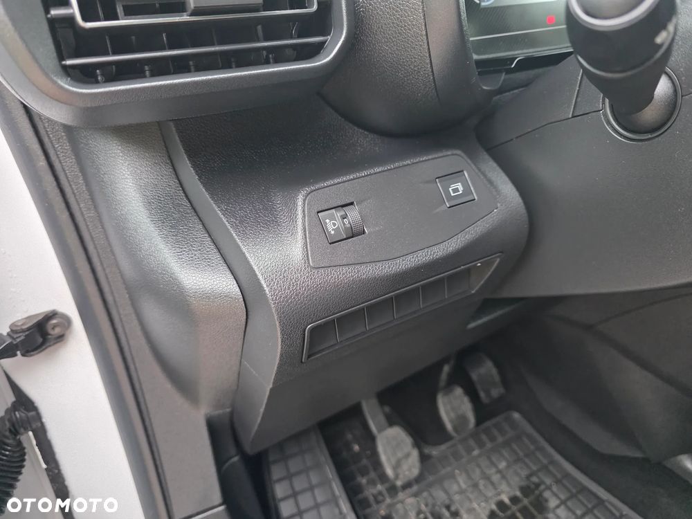 Toyota Proace City Verso 1.5 D-4D Business - 9
