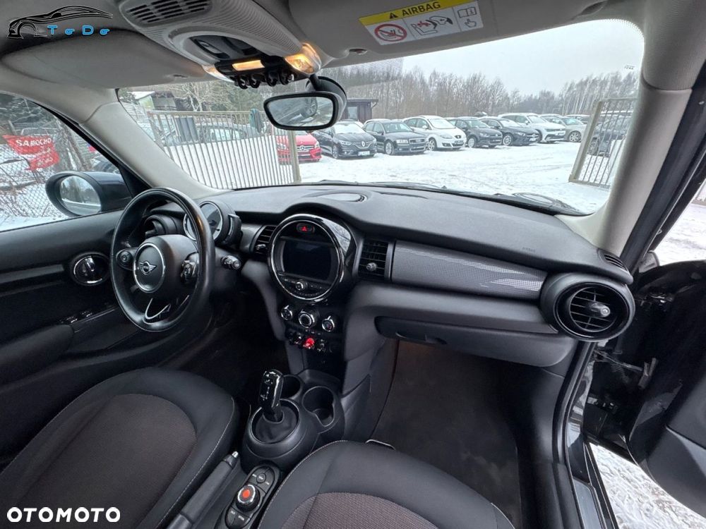 MINI Cooper Seven Chili - 33