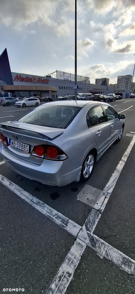 Honda Civic 1.8 Comfort - 5