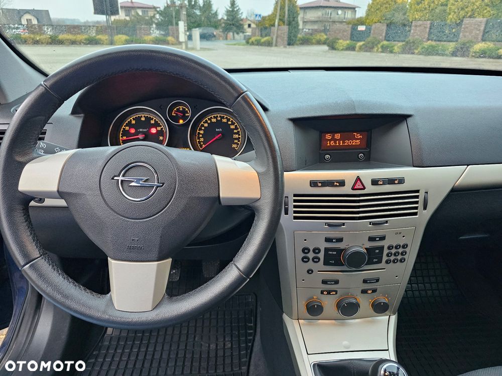 Opel Astra - 17