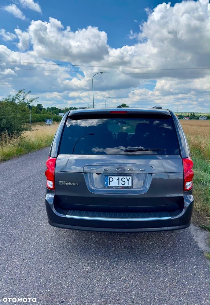 Dodge Grand Caravan 3.6 R/T - 6