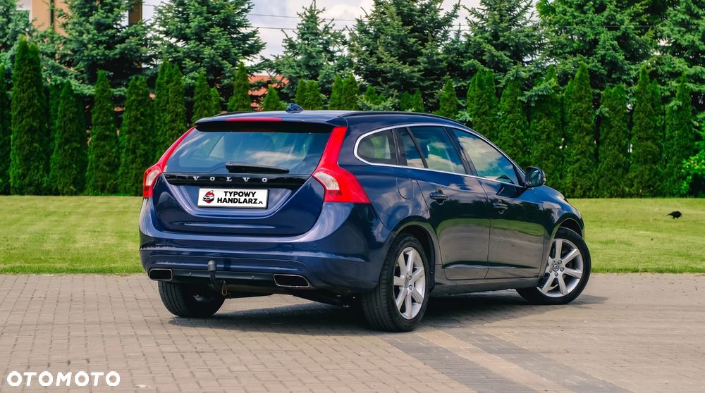 Volvo V60 D4 Drive-E Momentum - 8
