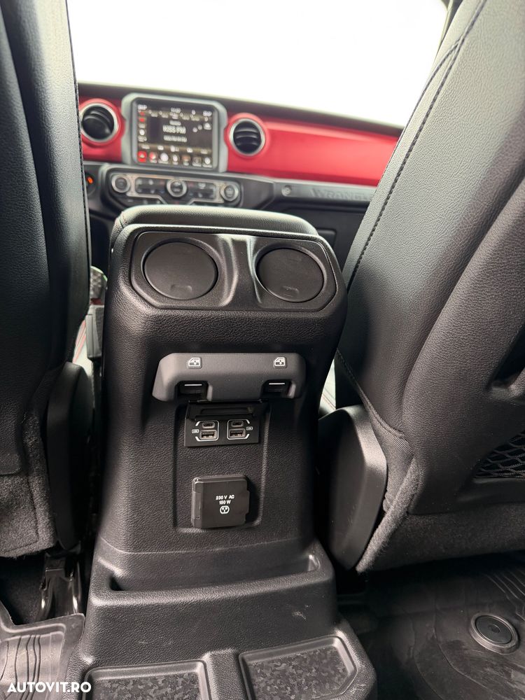 Jeep Wrangler Unlimited 2.0 Turbo AT8 Rubicon - 8