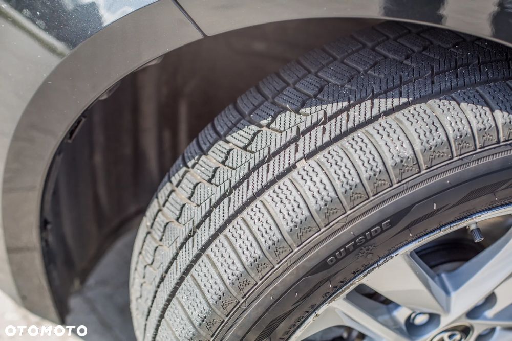 Toyota Corolla 1.8 Hybrid Comfort - 24