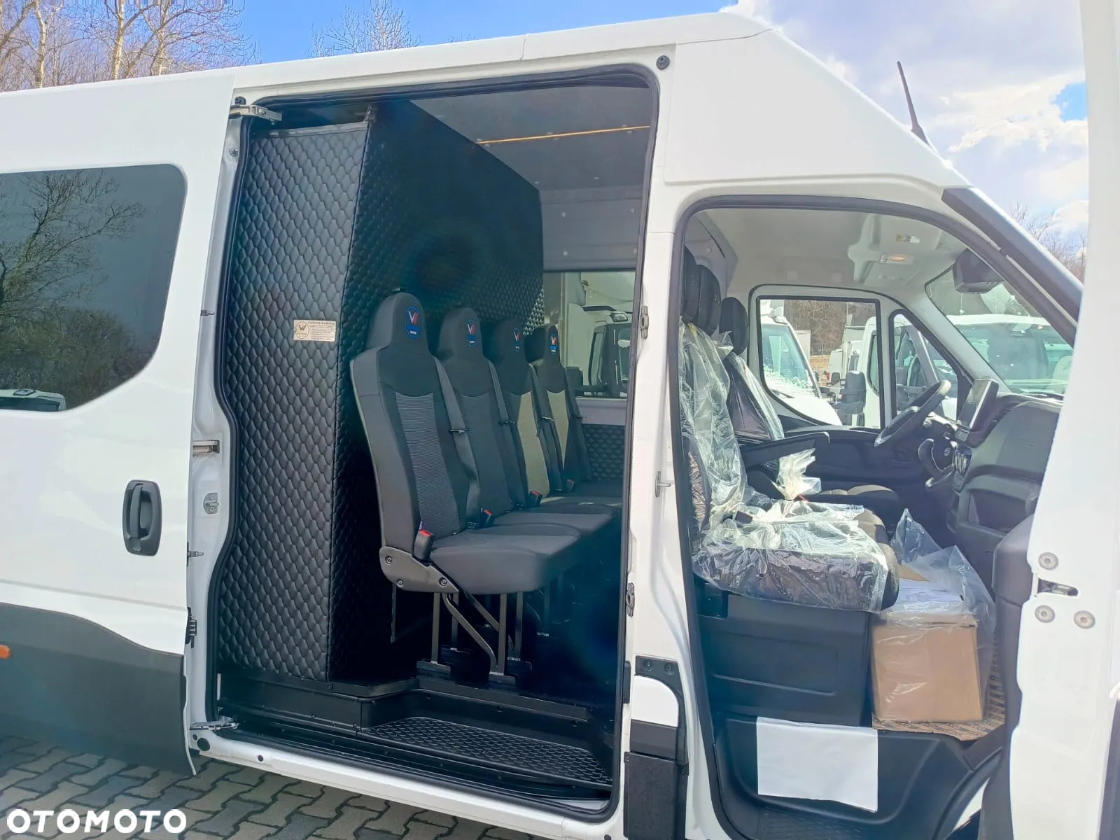 Iveco Daily / Pewny partner w biznesie ! - 9