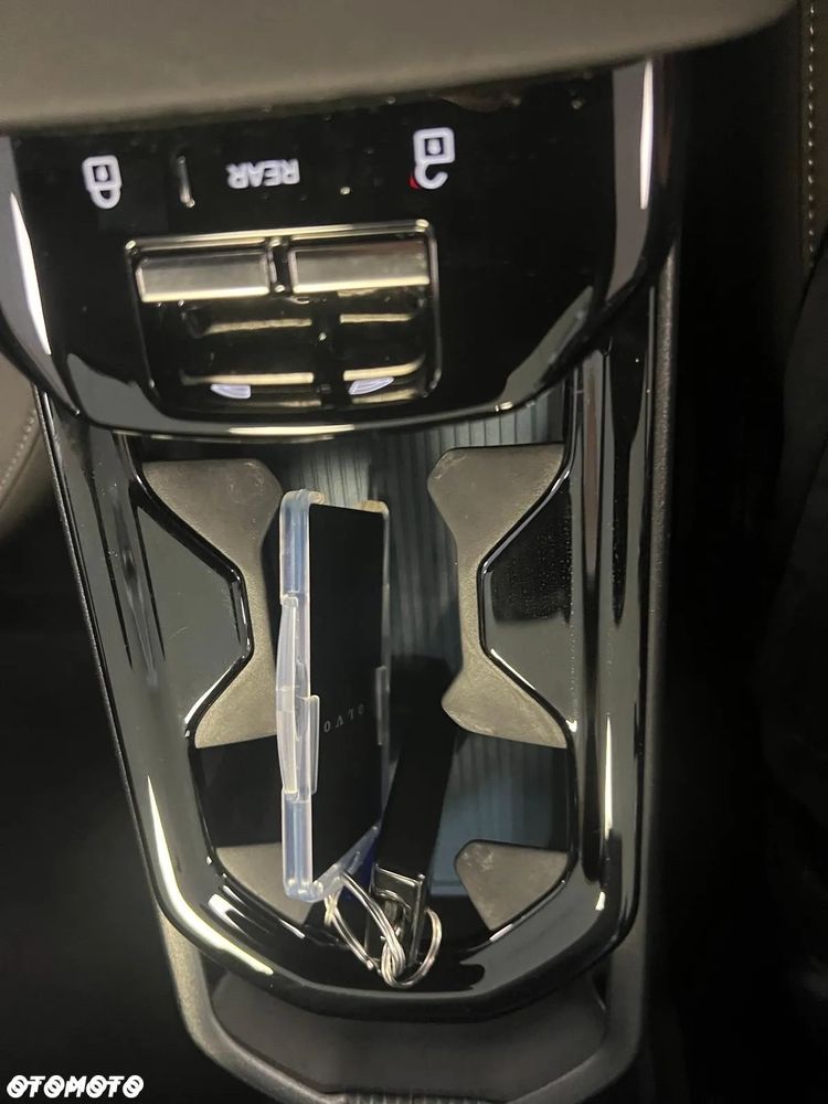 Volvo EX30 Single Motor Extended Range RWD Plus - 21