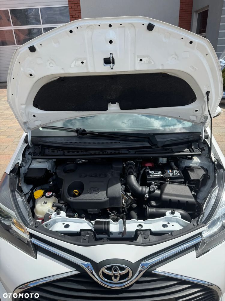 Toyota Yaris 1.4 D-4D Lounge - 12