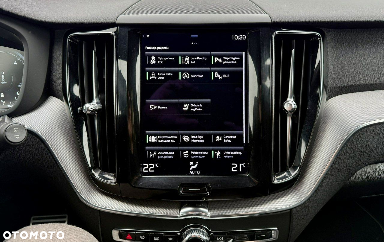 Volvo XC 60 B4 D AWD Geartronic RDesign - 26