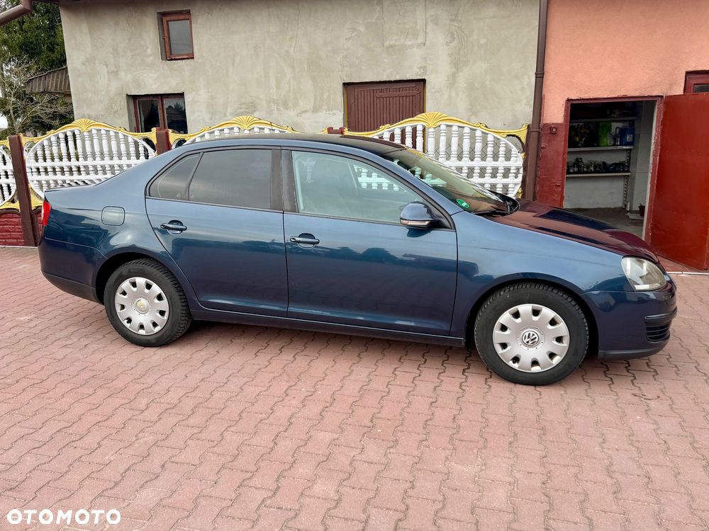 Volkswagen Jetta - 10