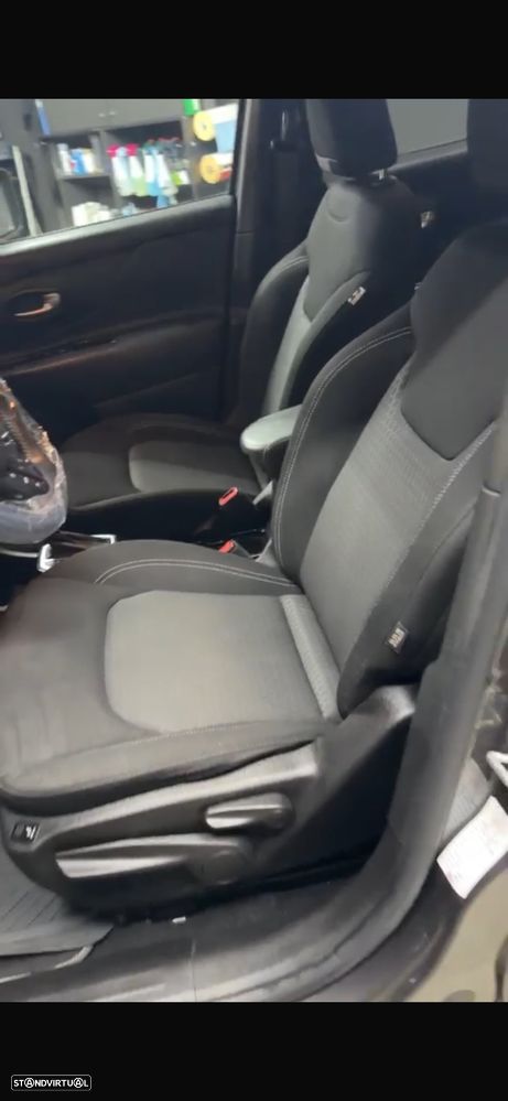 Jeep Renegade - 5