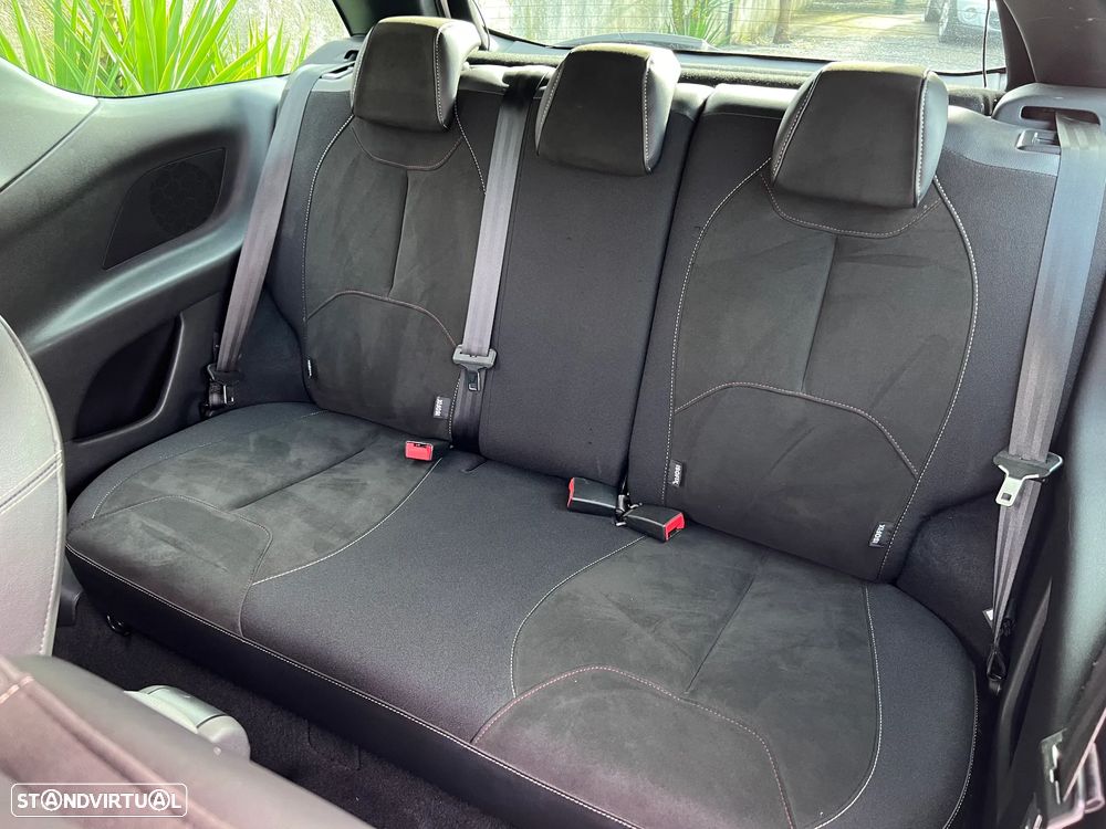 DS DS3 PureTech 110 Start & Stop SoChic - 23